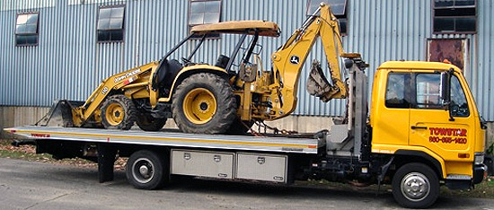 Towstar can haul equipment on flatbed in Connecicut
